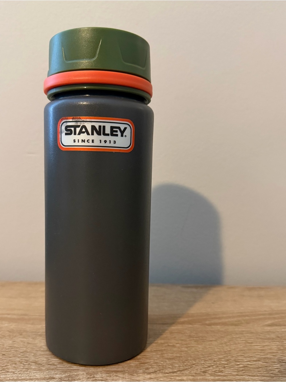 Stanley Stainless Steel Water Bottle/Tumbler 32oz/1L Charcoal Grey/Green/Orange